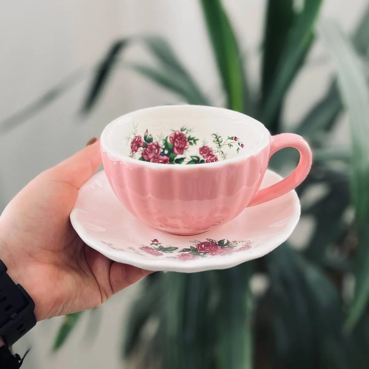 فنجان لته خوری گل سرخ با زیری